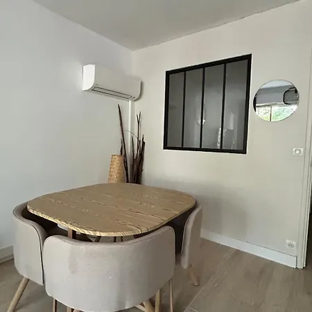 Juan-les-pins 2 Pieces Avec Parking & Proches Des Plages Lägenhet