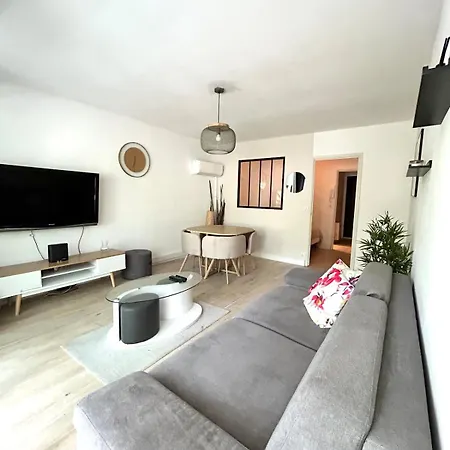 Juan-les-pins 2 Pieces Avec Parking & Proches Des Plages Apartment *