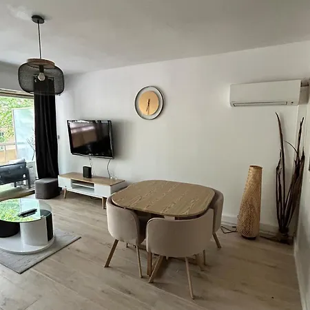 Apartment Juan-les-pins 2 Pieces Avec Parking & Proches Des Plages Antibes